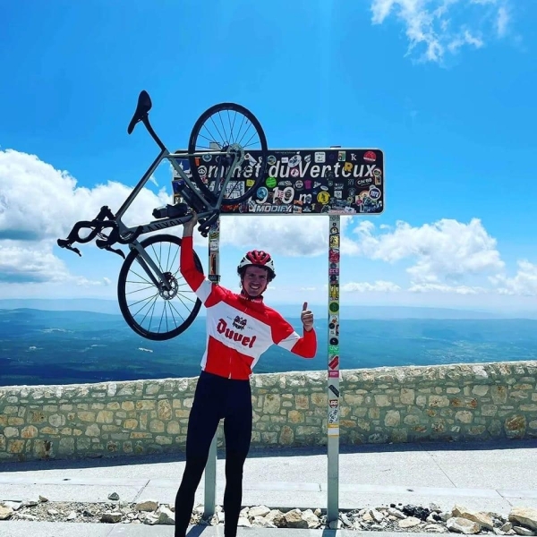 Thibault Francken fietst volledige Tour de France ten voordele van Te Gek!? 